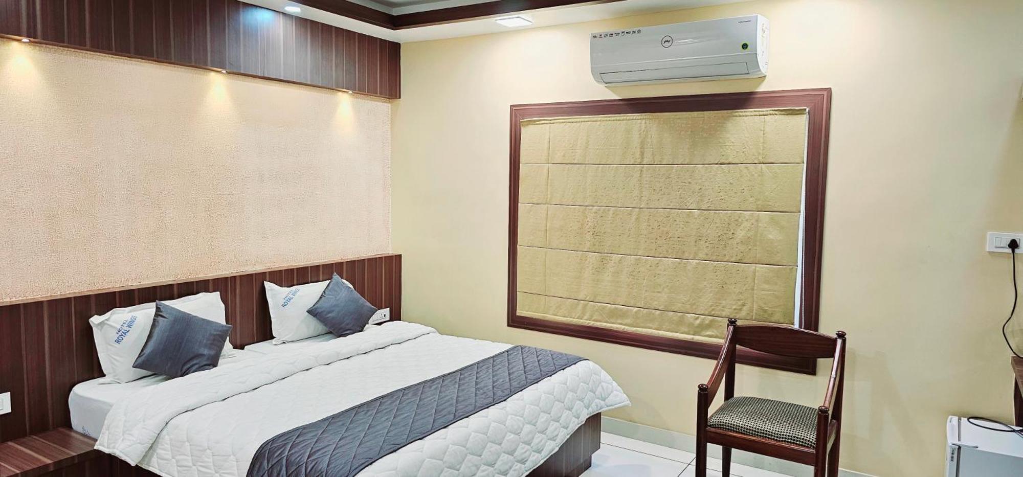 Hotel Royal Wings Elur Luaran gambar