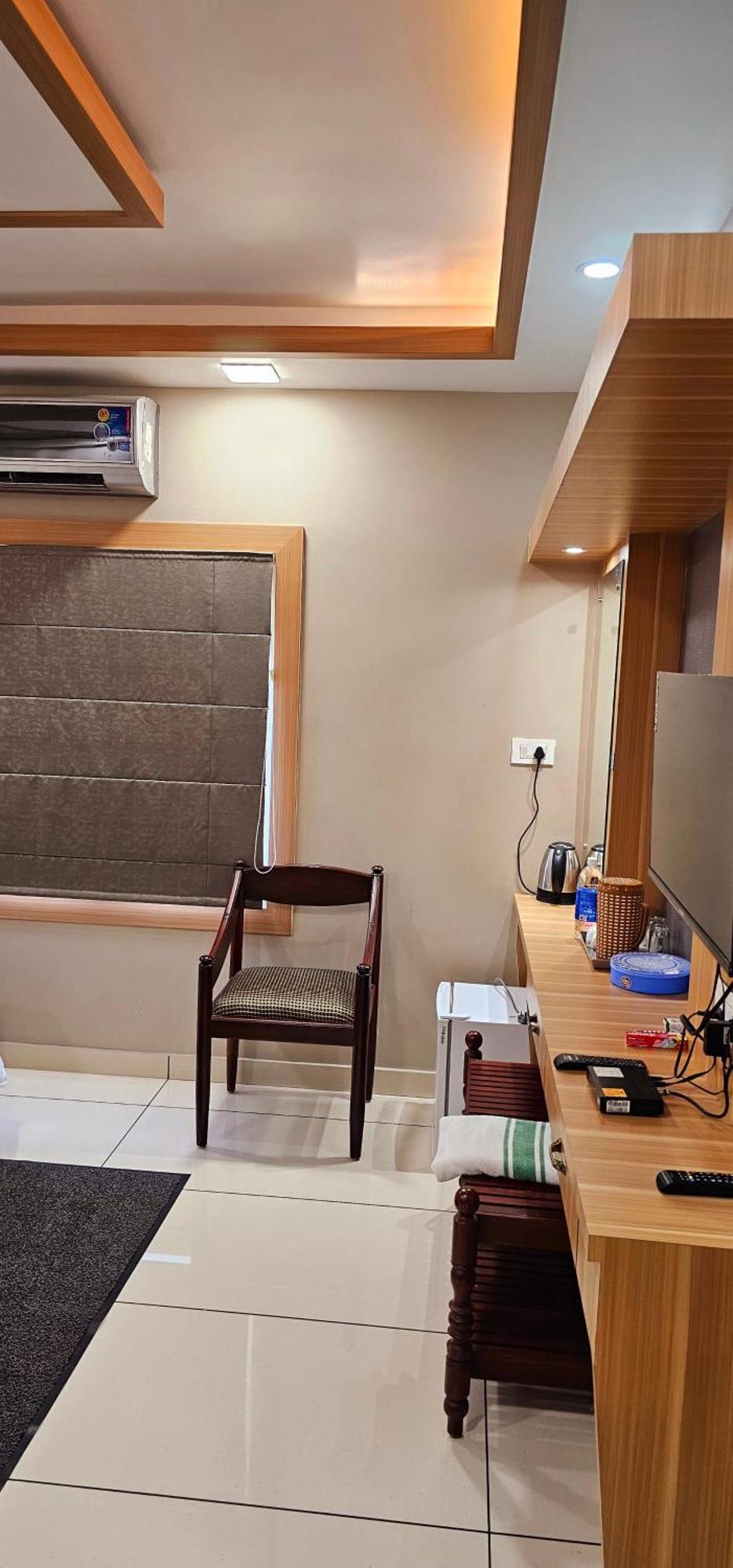 Hotel Royal Wings Elur Luaran gambar